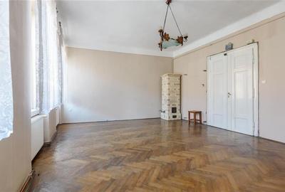 Nivel in vila, curte deosebita, priveliste, Central, Brasov - 32