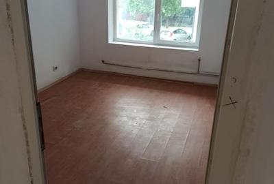 Spatiu, supr 11 mp, 1 minut metrou, pentru birou/cursuri/ateliere - 2
