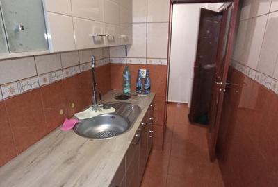 Apartament cu 2 camere semidecomandat în Km 4-5 - 7