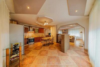 Casă cu Teren 392 Mp în Alfa - 7