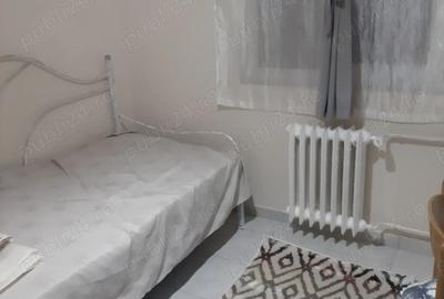 Gars. 11 mp de inchiriat - 1