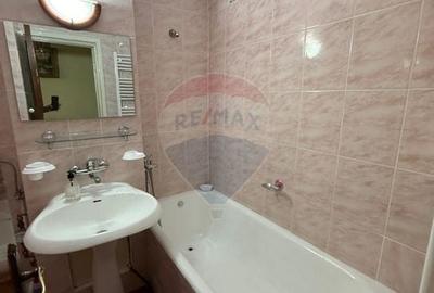 3 camere de inchiriat zona Ramada - 2