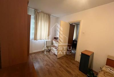 Apartament cu 2 camere, semidecomandat, etajul 2, zona Sagului - 2