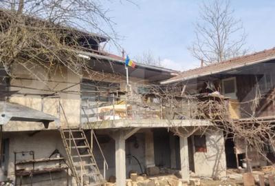 Casă cu 4 camere cu Teren 750 Mp în Poiana - 10