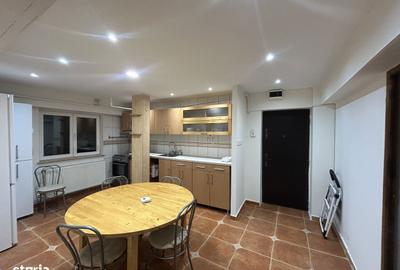 Apartament cu 3 camere decomandat în Exterior Vest - 1