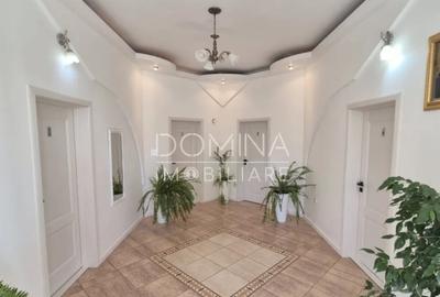 Spațiu comercial, de 190 mp, în Central - 3