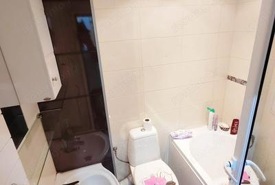 Apartament cu 3 camere decomandat în Pantelimon