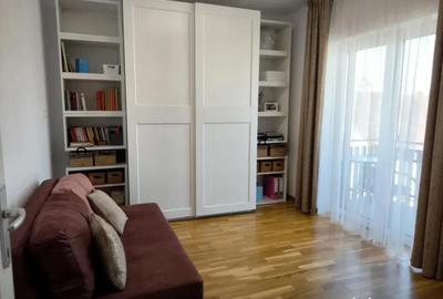 Apartament cu 3 camere decomandat în Brașovul Vechi - 3