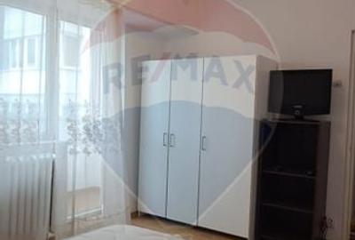Inchiriere apartament 4 Camere decomandat - Metrou Piata Victoriei - 3