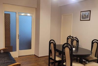 Apartament cu 3 camere decomandat în Universitate - 8