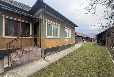 Casă cu 3 camere cu Teren 1542 Mp în Gilău