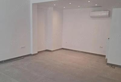 Spatiu comercial de inchiriat in Panduri - 1