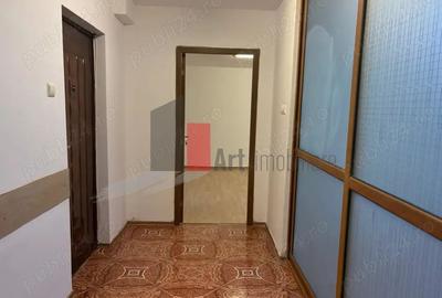Apartament cu 2 camere decomandat în Sebastian - 5