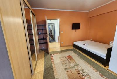 DE VANZARE-APARTAMENT 1 CAMERA-ALEXANDRU CEL BUN - 1