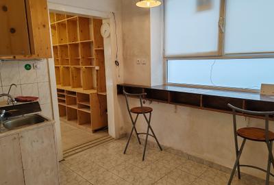 Garsoniera pretabila sediu firma zona Central - 1