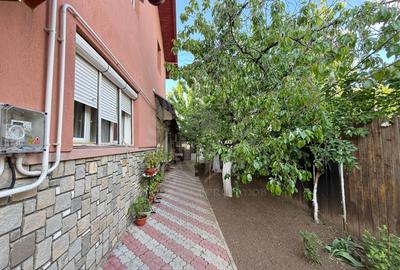 Casă individuală cu 8 camere cu Canalizare în Podenii Noi - 26