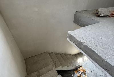 Casă cu 4 camere cu Teren 200 Mp în Central - 3