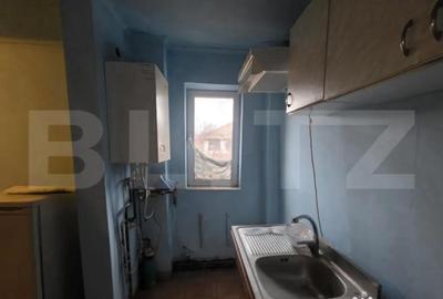 Casă cu 5 camere cu Teren 5585 Mp în Central - 3