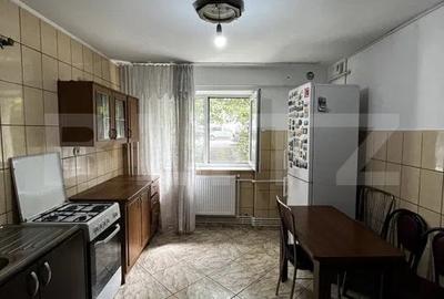 Apartament cu 3 camere, parter, zona Zamca - 6