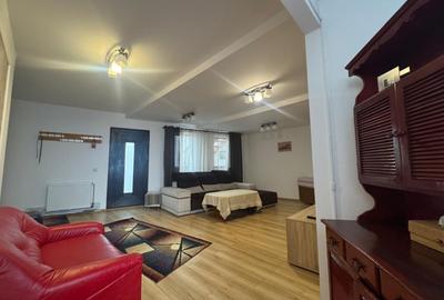 Apartament cu 4 camere semidecomandat în Schei - 3