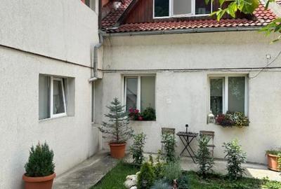 Casă individuală cu 5 camere cu Canalizare în Centrul Istoric