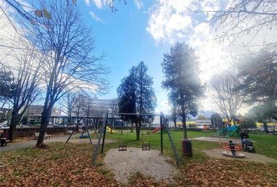 In proximitatea Parcului Coral, garsoniera renovabila, carti - 4