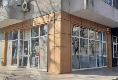 Spațiu comercial, de 40 mp, în Exterior Vest - 2