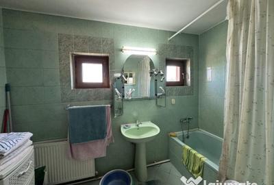 Casă cu 8 camere cu Teren 4057 Mp în Găneasa - 5