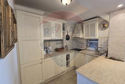 Apartament cu 4 camere decomandat, mobilat în Nord - 16