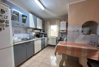 Apartament 3 camere , 68 mp, Strada Careiului - 17