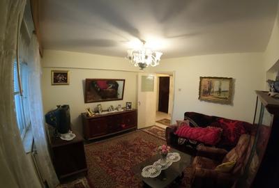 Apartament cu 3 camere decomandat în Central - 13