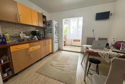Apartament cu 2 camere decomandat, mobilat în Hipodrom 4 - 7