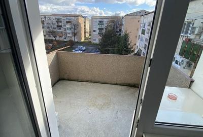 Apartament cu 3 camere decomandat în Micro 17 - 1