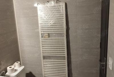 Garsonieră decomandată în Central - 4