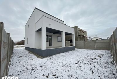 Casă cu 5 camere cu Teren 311 Mp în Central - 4