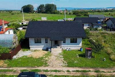 Casa noua pe parter,salon generos,terasa, pod mansardabil,teren 476mp,Sanpetru B - 9