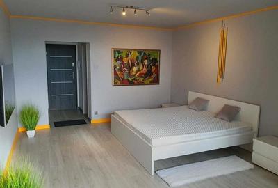 Garsonieră decomandată în Lipovei