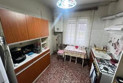 Ap 3 camere zona Baile Neptun - ISHO parter inalt, COMISION 0 - 24