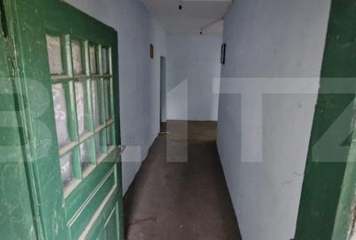 Casă cu 8 camere cu Teren 4200 Mp în Central - 2