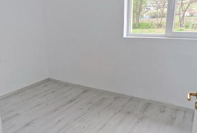 Casă cu Teren 10000 Mp în Căianu - 6