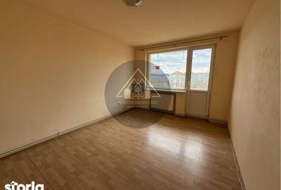 Apartament cu 4 camere decomandat în Central - 10