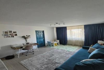 Apartament cu 2 camere semidecomandat, mobilat în Inel II