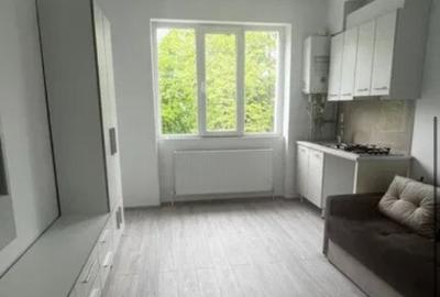 Garsoniera mobilata zona Mall - 2