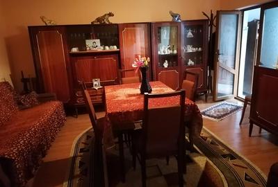 Casă cu 4 camere cu Teren 273 Mp în Central - 2