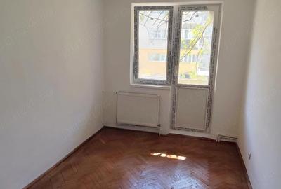 Apartament cu 3 camere decomandat în Central - 3