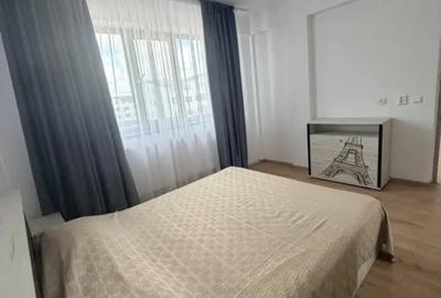 Apartament cu 3 camere semidecomandat în Central - 2