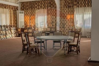 Spațiu comercial, de 2,500 mp, în Central - 3