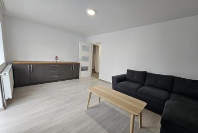 Apartament cu 4 camere decomandat în Zarand