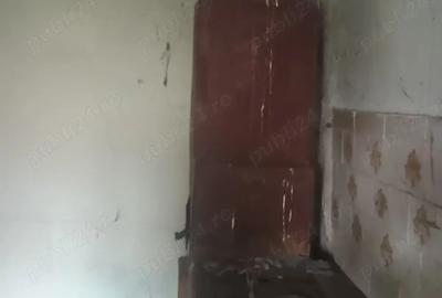 Casă cu 2 camere cu Teren 1400 Mp în Axintele - 2