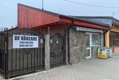 Casă cu 4 camere în Podu Turcului